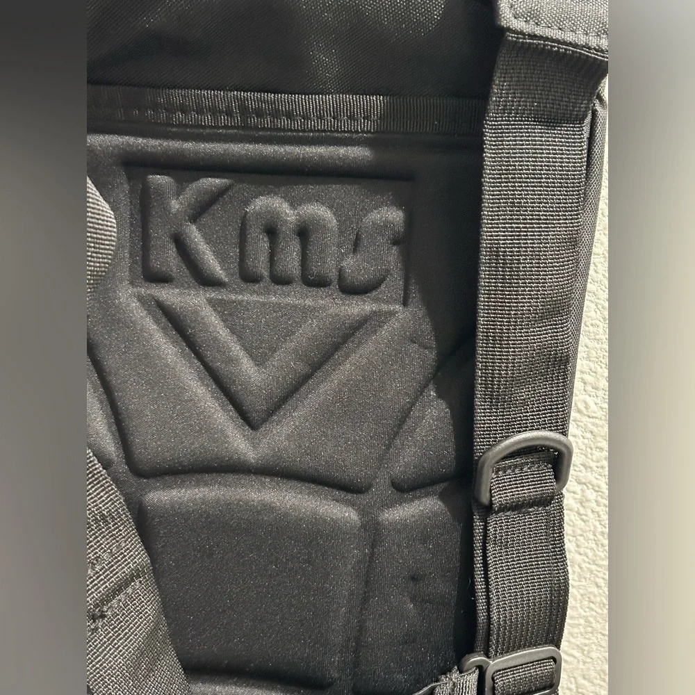 KMS Tactical Hydration Pack 2.5L – Black, New